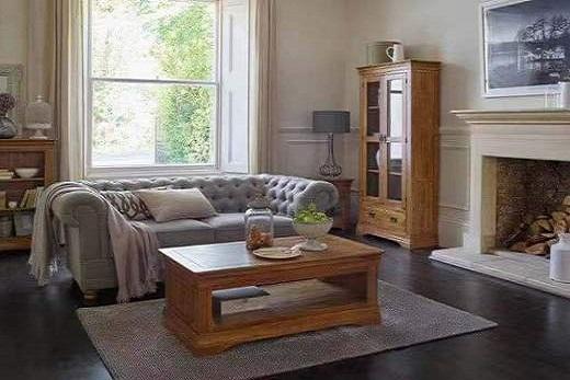 6 Reasons why Hardwood Furniture - Oak Furniture Store