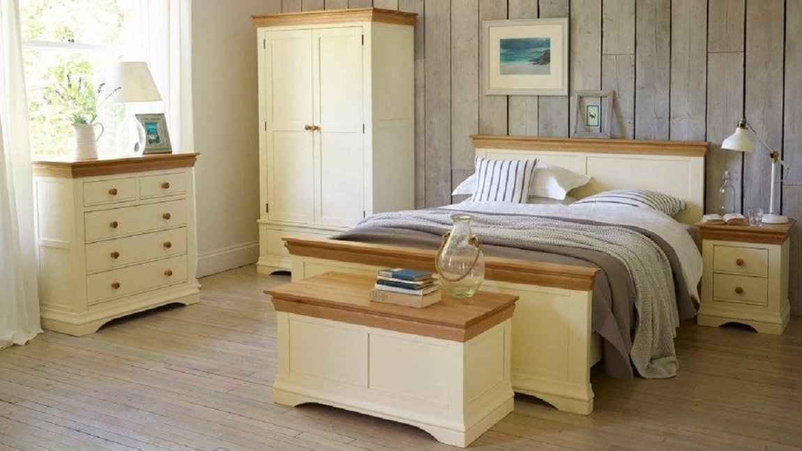 Blanket Boxes | Oak Furniture Store & Sofas
