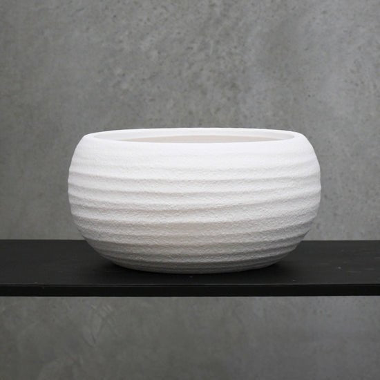 Kianna Bowl / Planter White Large FKIANNABWL | Oak Furniture Store