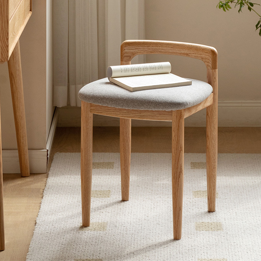 Penzlin Natural Solid Oak Dressing Stool