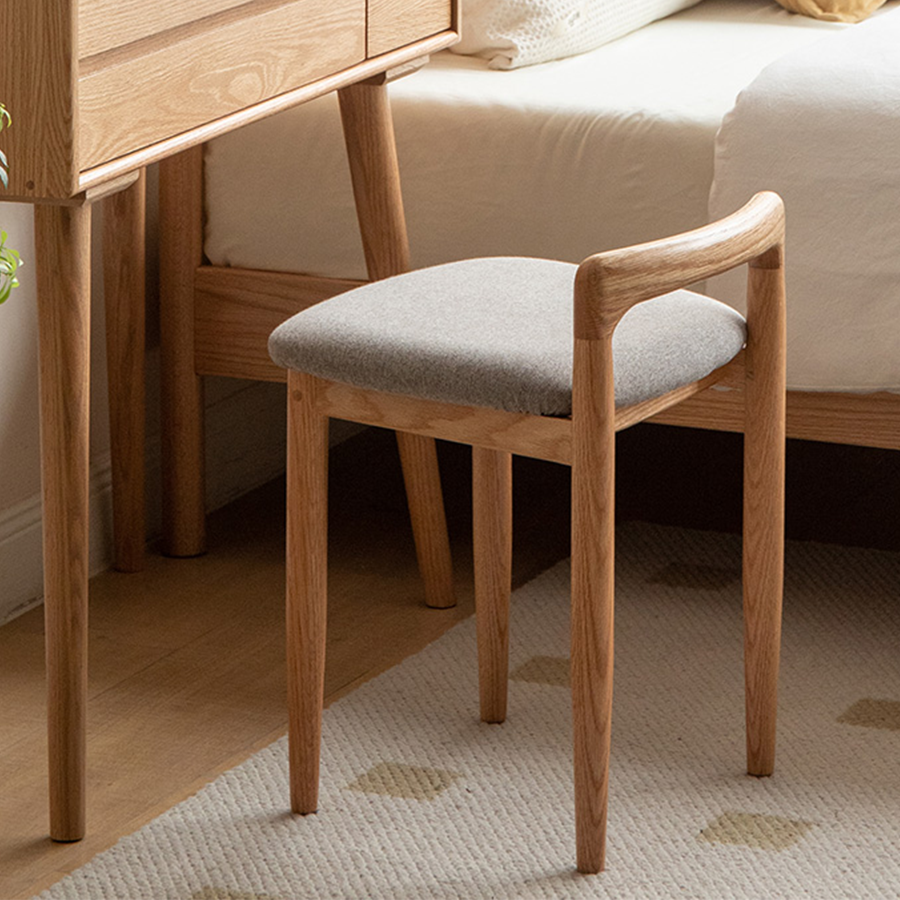 Penzlin Natural Solid Oak Dressing Stool