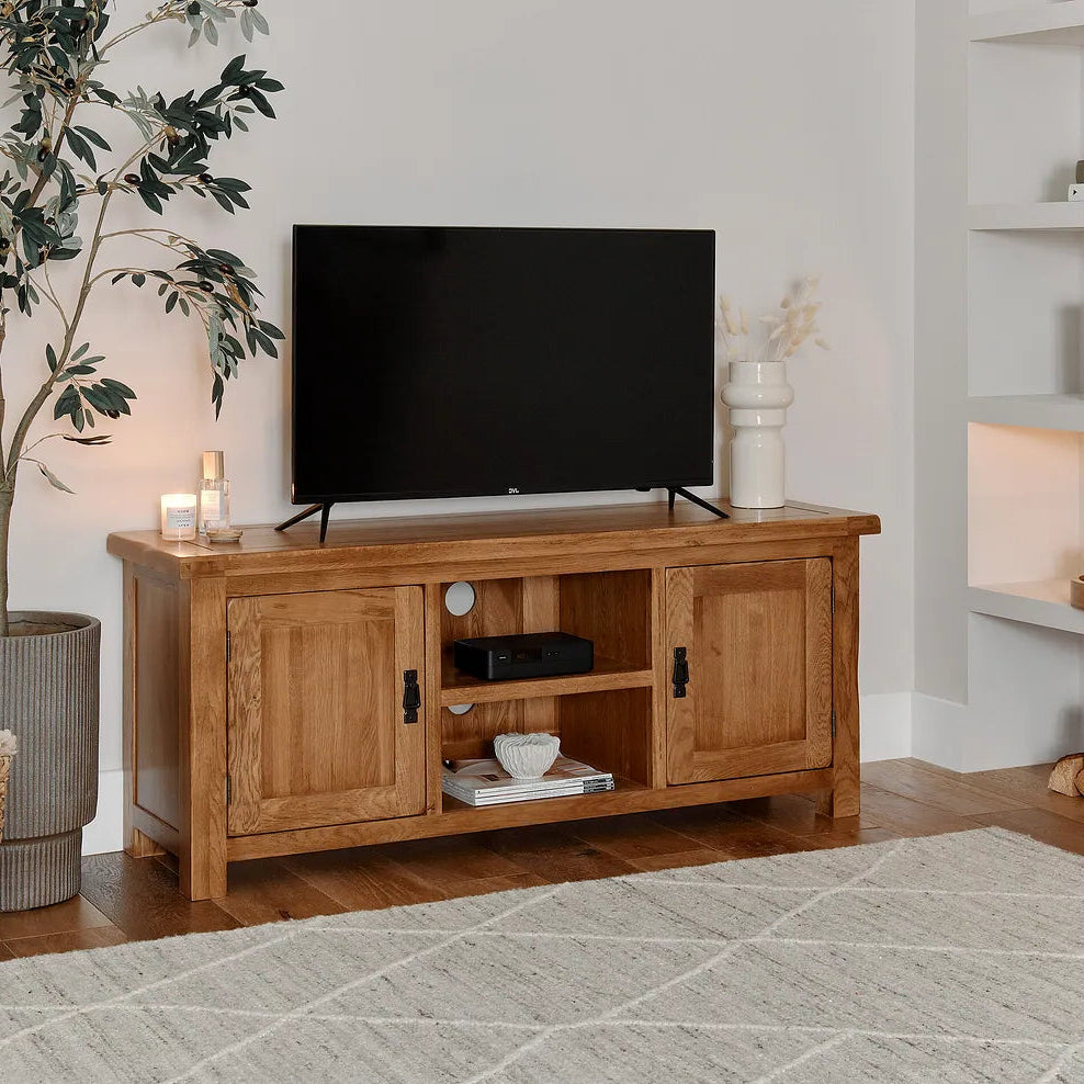 Rustic Country Solid Oak TV Unit