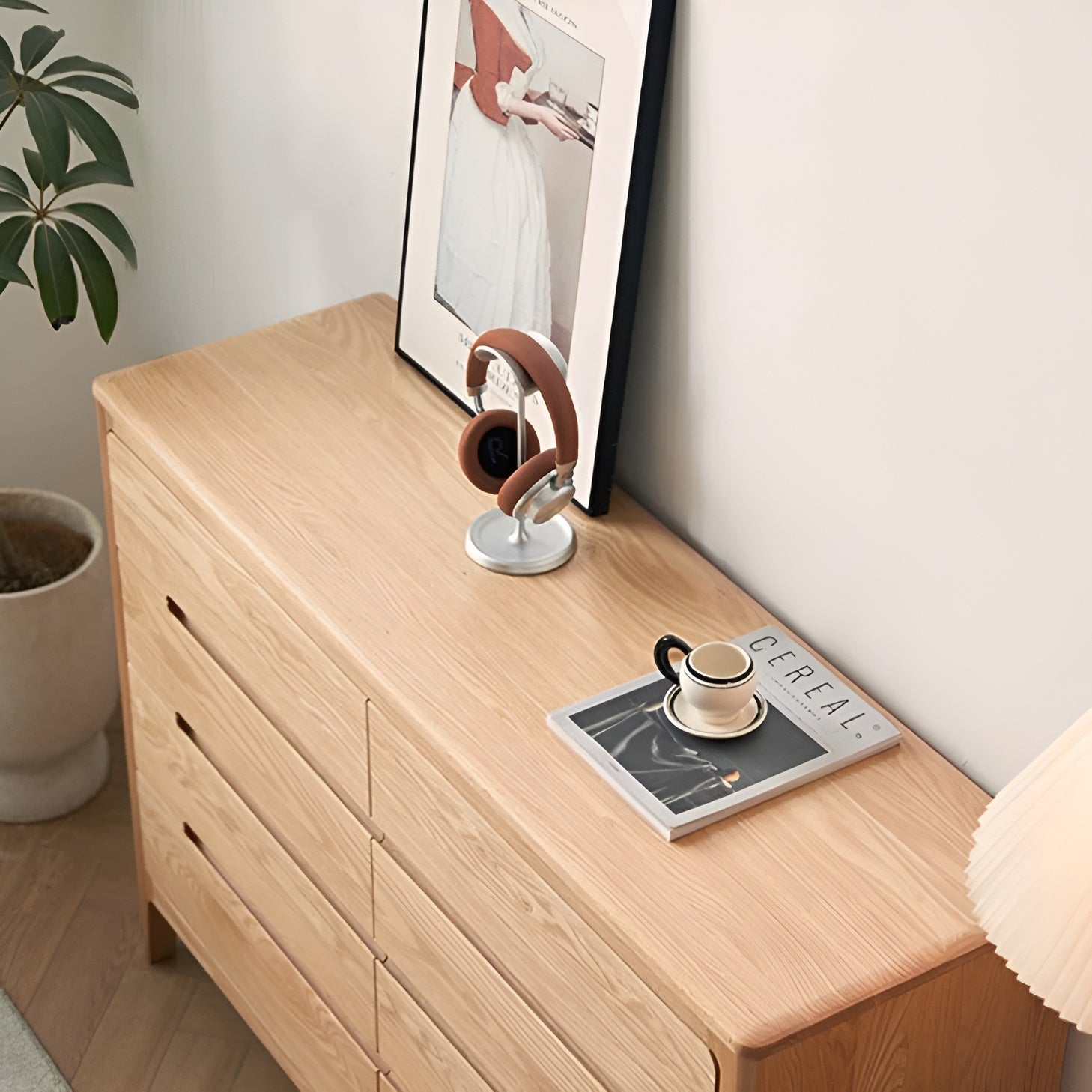 Seattle Natural Solid Oak Chest of 8 Drawers