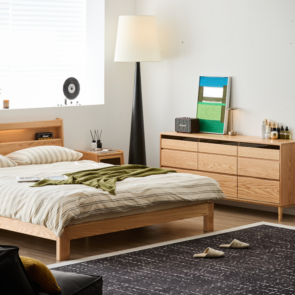 Siliqua Natural Solid Oak Chest of 8 Drawers