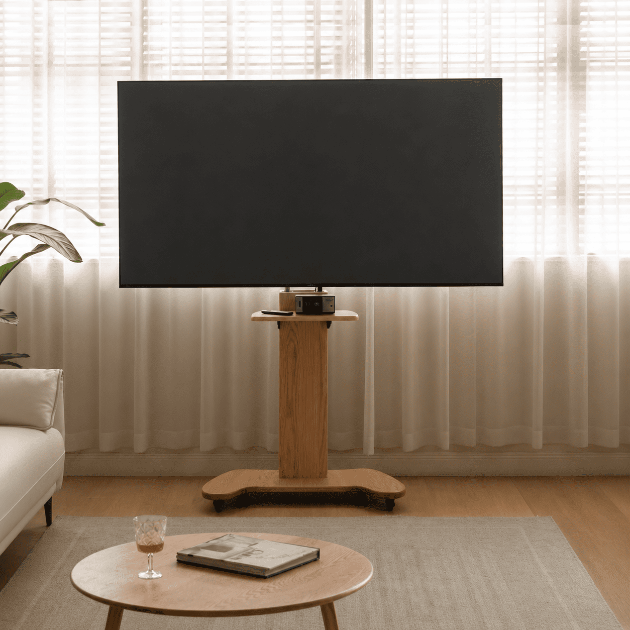 Siliqua Solid Oak Entertainment Shelf