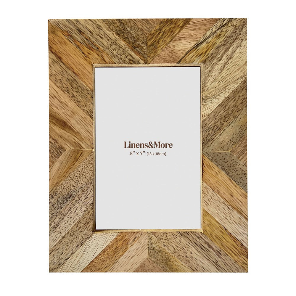 Sunburst mango wood photo frame with geometric wood grain pattern for 5 x 7 inch photos