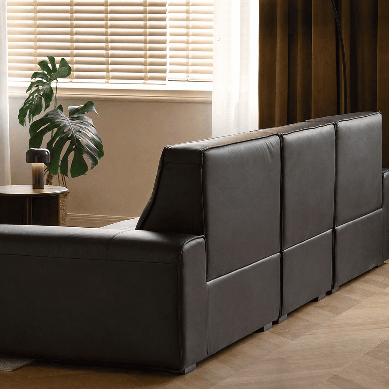 Wilson genuine leather sofa in black colour suitable for daily relax